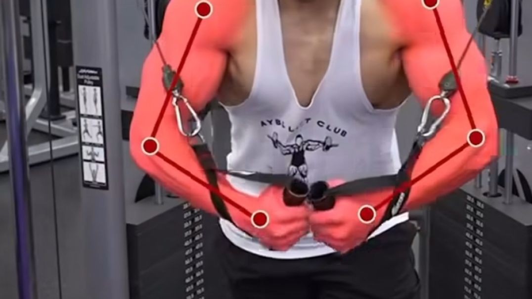 ⁣Your Cable Chest Fly Fix…